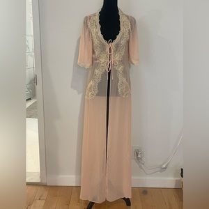 James Covellio sheer robe, size small. NWOT